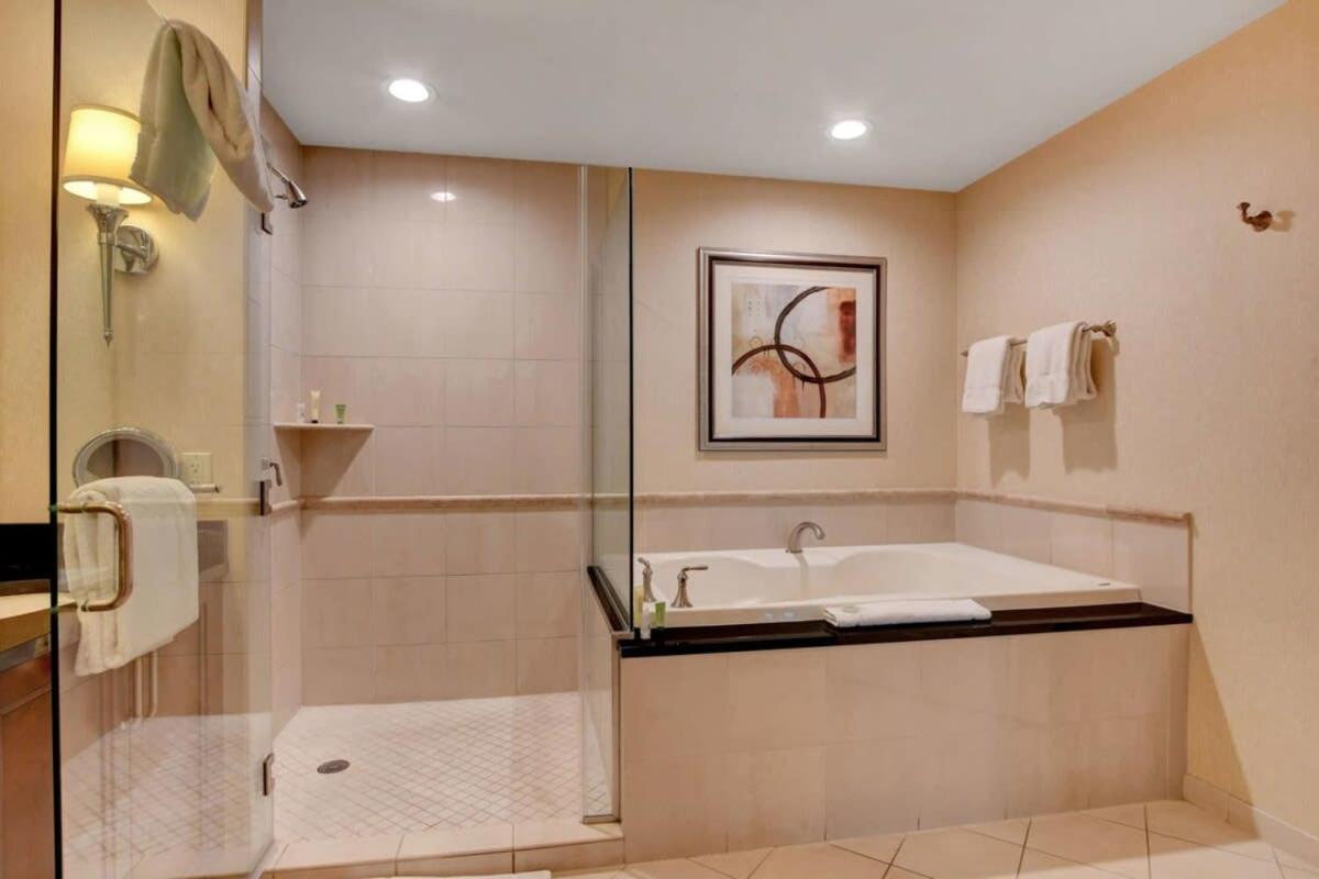 Mgm Signature-21-703 Strip View Jacuzzi Studio Las Vegas Exteriör bild